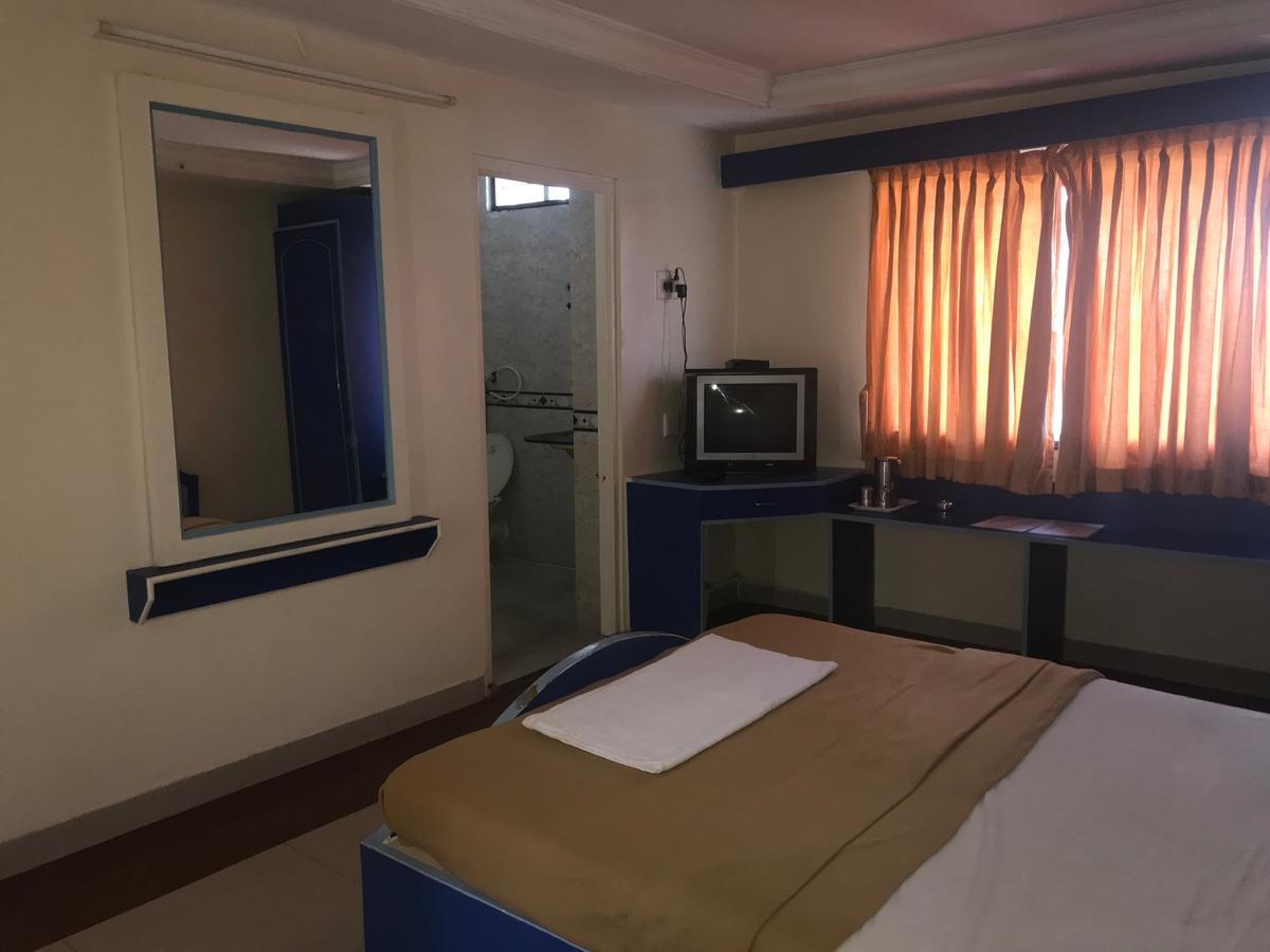 Sap Residency Hotel Tiruppur Exterior photo